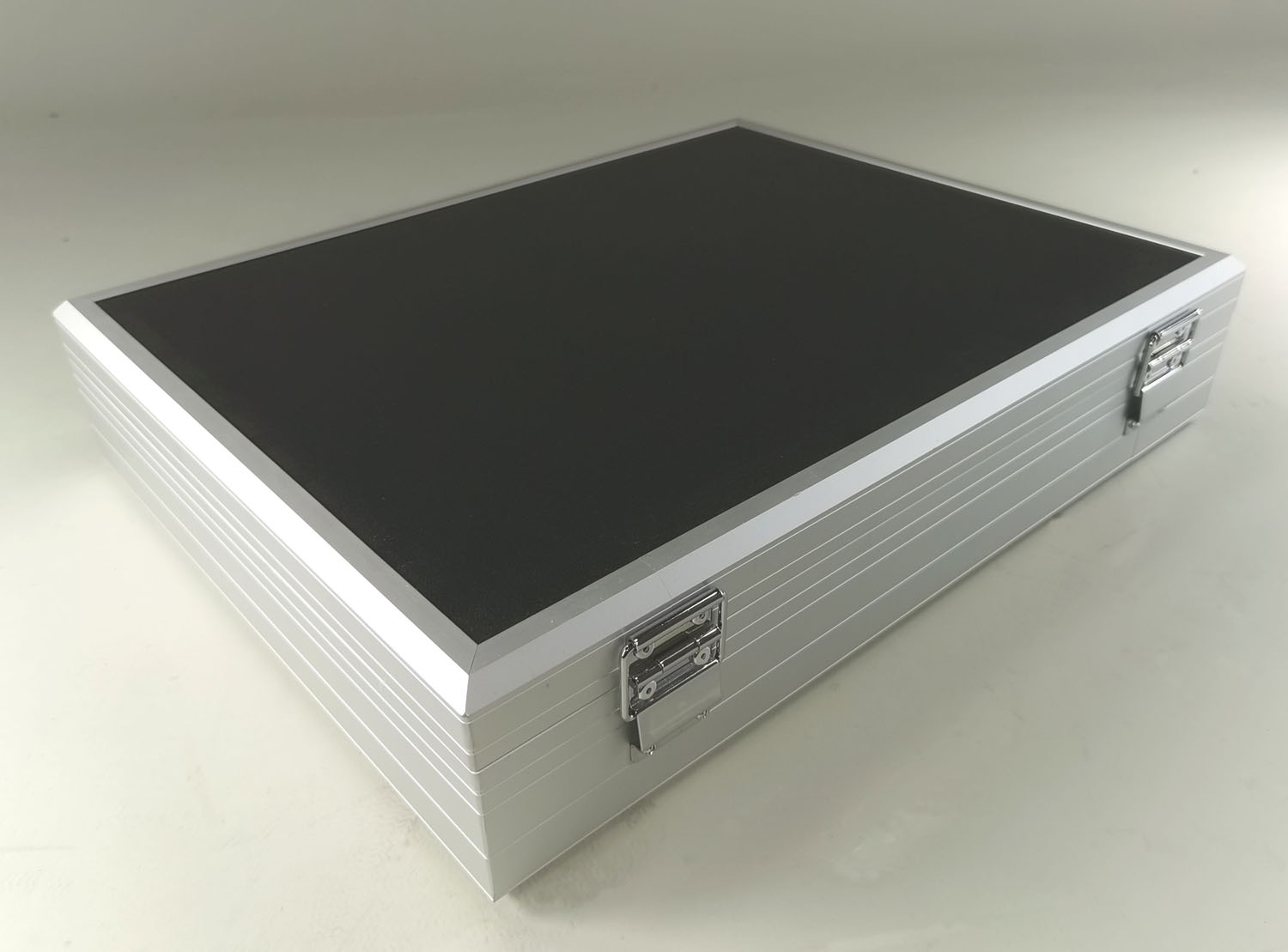 SOLID-LITE KASSETTE 1 Aluminium-Koffer grau